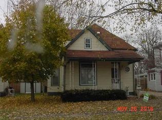 515 W Washington St, Clinton, IL 61727