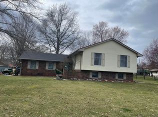 1608 Briarcliffe Ct, Chesterton, IN 46304