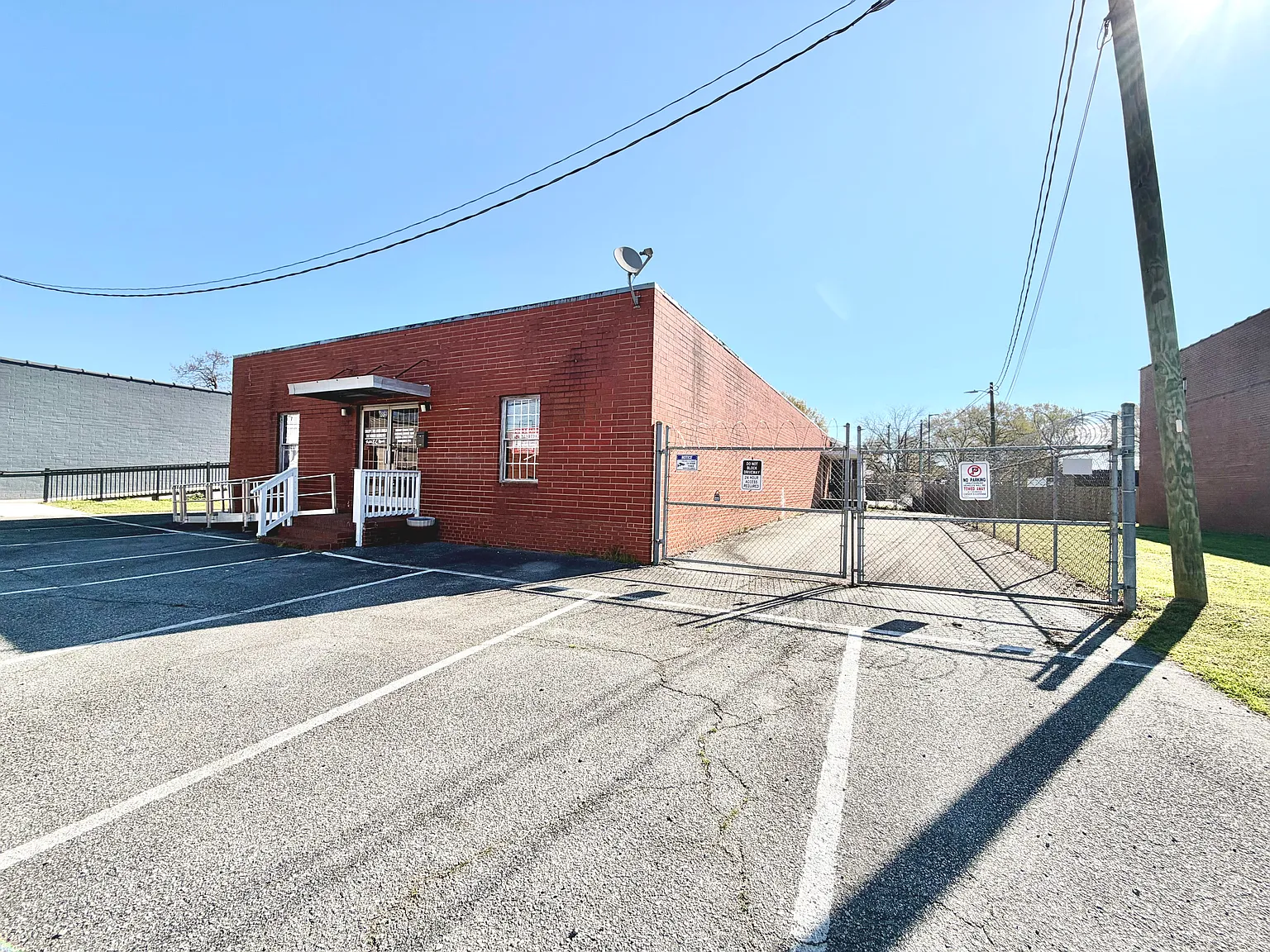 2 bed, $1,600 — Photo 2