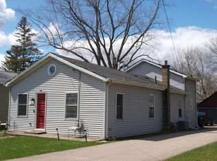 35674 N Hunt Ave, Ingleside, IL 60041