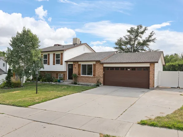 12152 S Cinnamon Ridge Rd, Sandy, UT 84094