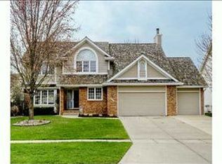 2102 NW 135th St, Clive, IA 50325