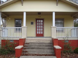 910 Locust St, Hendersonville, NC 28792