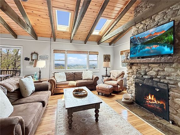 3rd image of 8007 Cloud Forest Lane