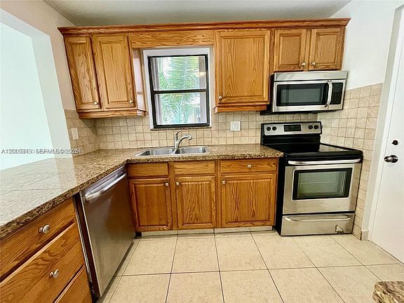 4th image of 2320 S Cypress Bend Dr APT 204