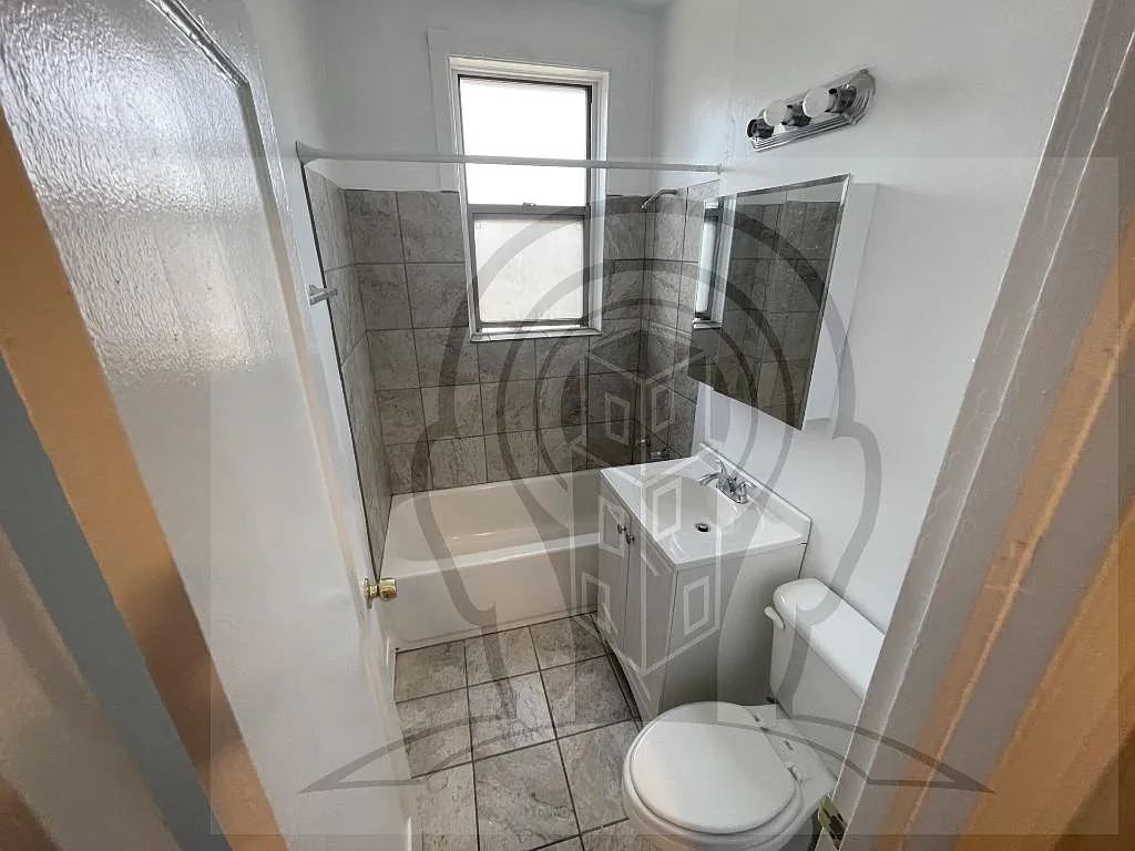 1 bed, 1.0 bath, $1,400 — Photo 3