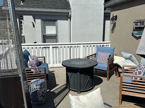 5th image of 316 Heliotrope Ave #1/2