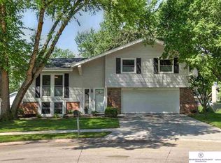 2830 N 126th Avenue Cir, Omaha, NE 68164