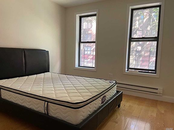 3rd image of 132-30 Sanford Ave #2B
