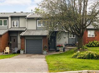 18 Benlea Dr #C, Ottawa, ON K2G 4A8