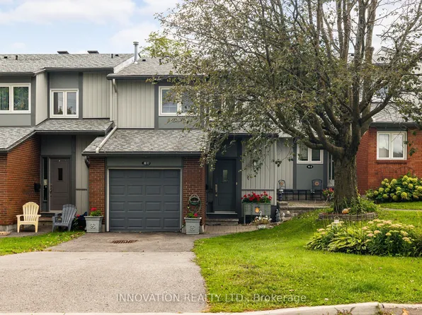 18 Benlea Dr #C, Ottawa, ON K2G 4A8