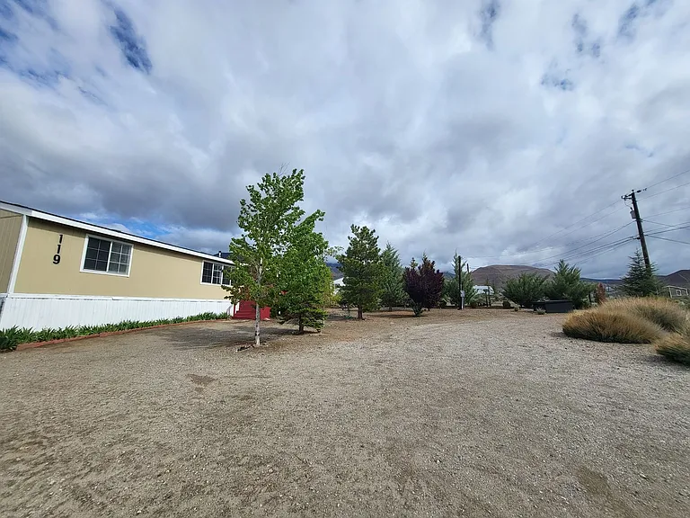 119 Julie Way — Photo 3