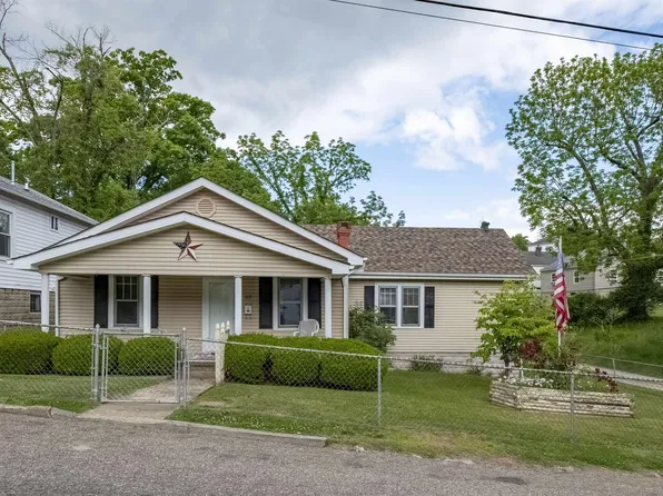 113 Sycamore St, Huntington, WV 25705