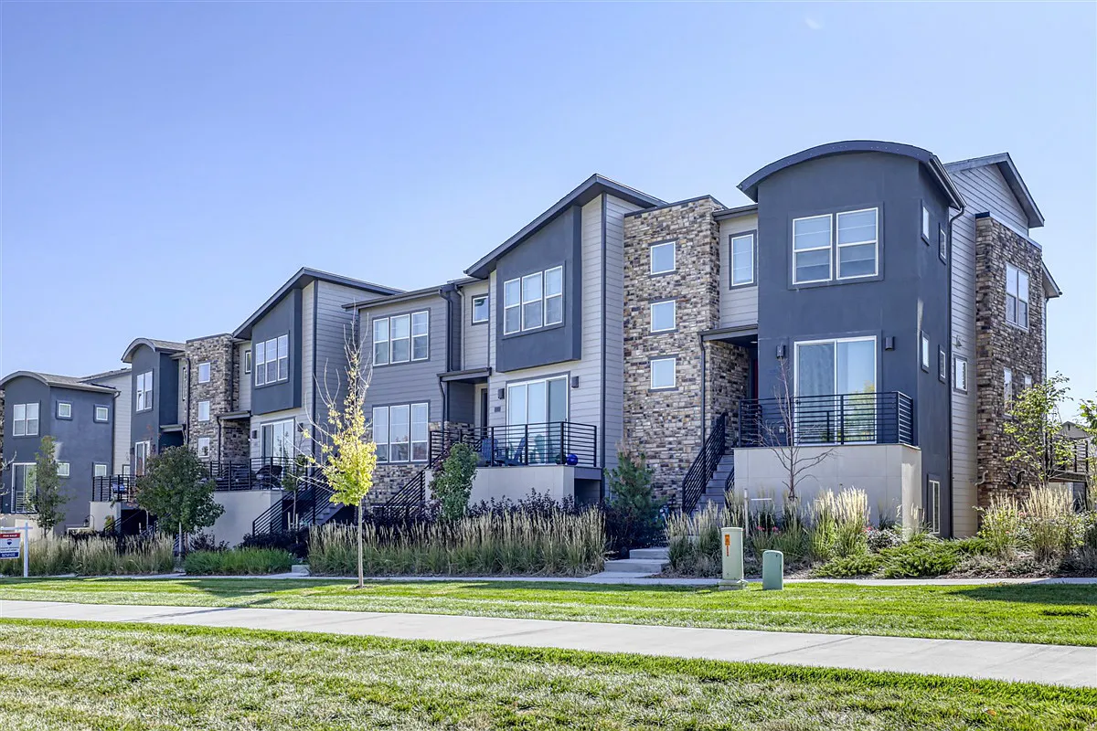 Building Photo - 2608 Meadows Blvd #B