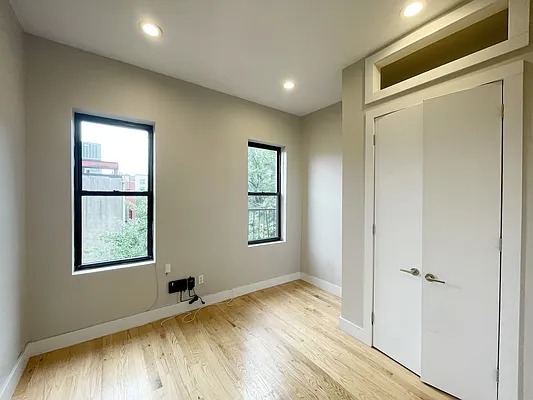 Rented by Pear NYC LLC | media 23