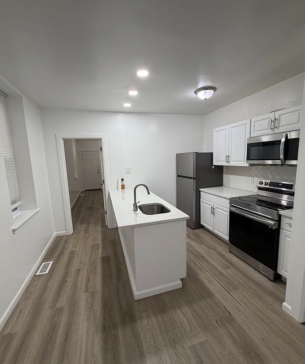 1st image of 3204 Cecil B Moore Ave Floor 1