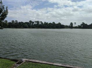 48 Lakeview Dr, Mulberry, FL 33860