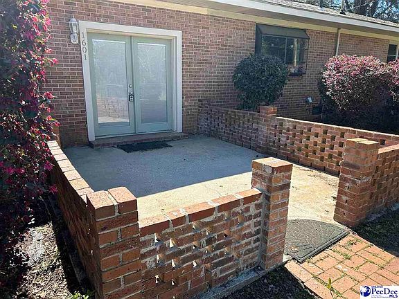 3rd image of 1601 Florence St