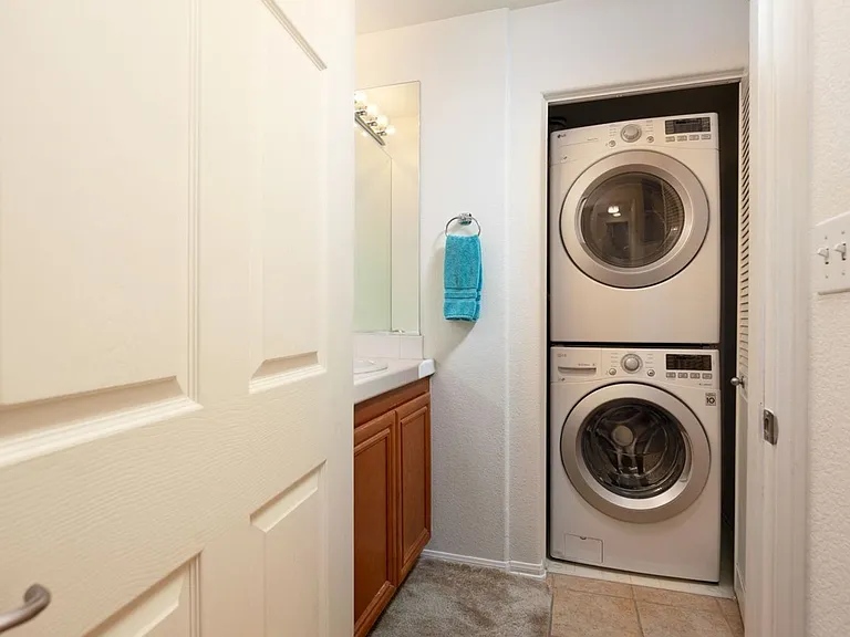 350 K St #413 — Photo 19