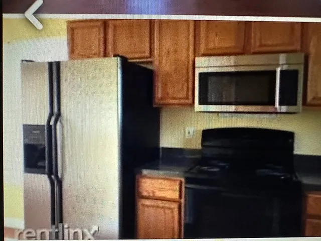 661 Sherard Cir — Photo 2