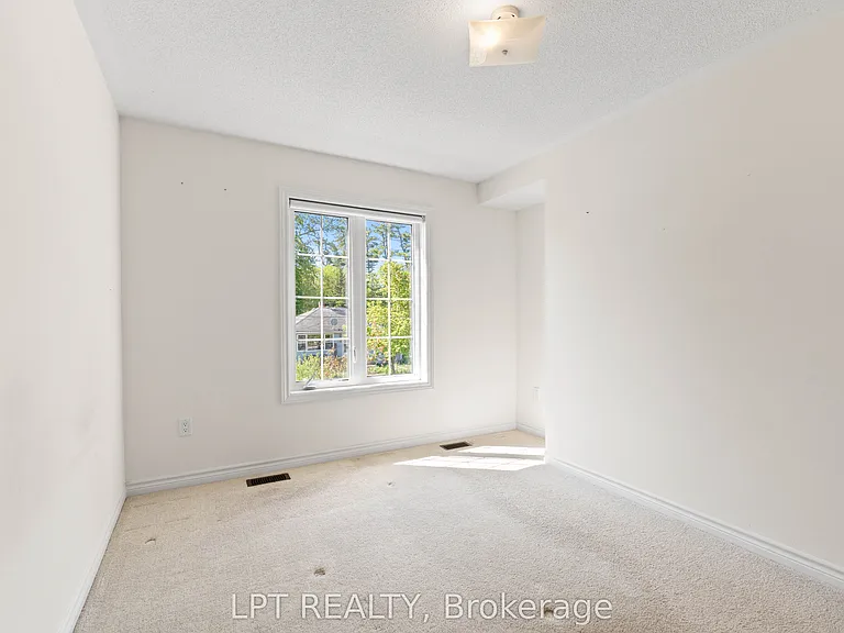 110 Grew Blvd #Townhouse 05 — Photo 22