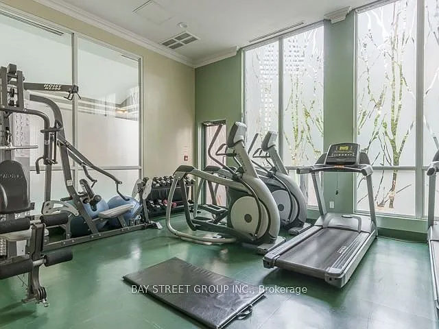 7 Lorraine Dr #1701 — Photo 17