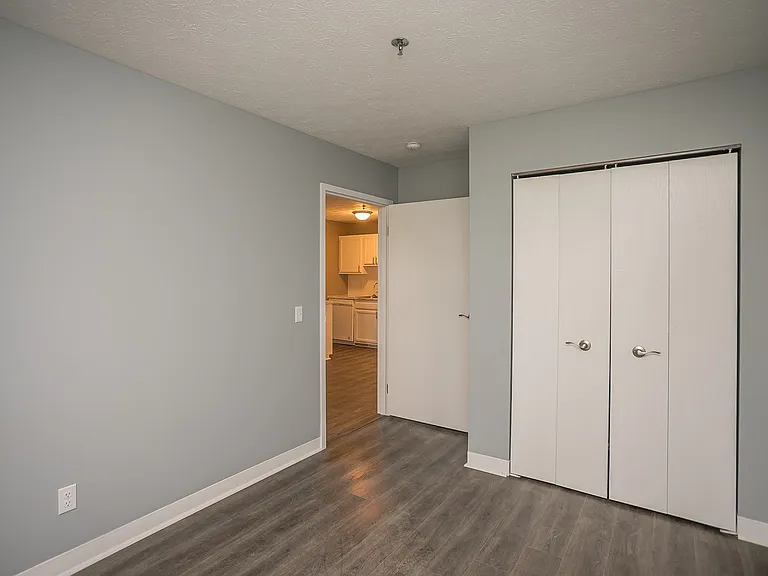 4 Gateway — Photo 4