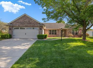 1467 Persimmon Cir, Greenfield, IN 46140