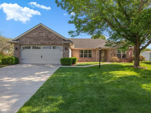 1467 Persimmon Cir, Greenfield, IN 46140