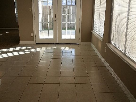 Bright Dining Room