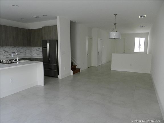 2nd image of 10216 NW 71st Ter