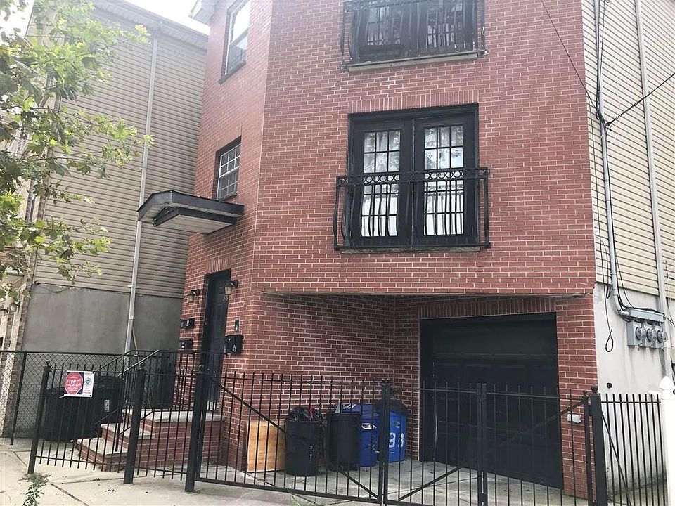 1st image of 33 McAdoo Ave