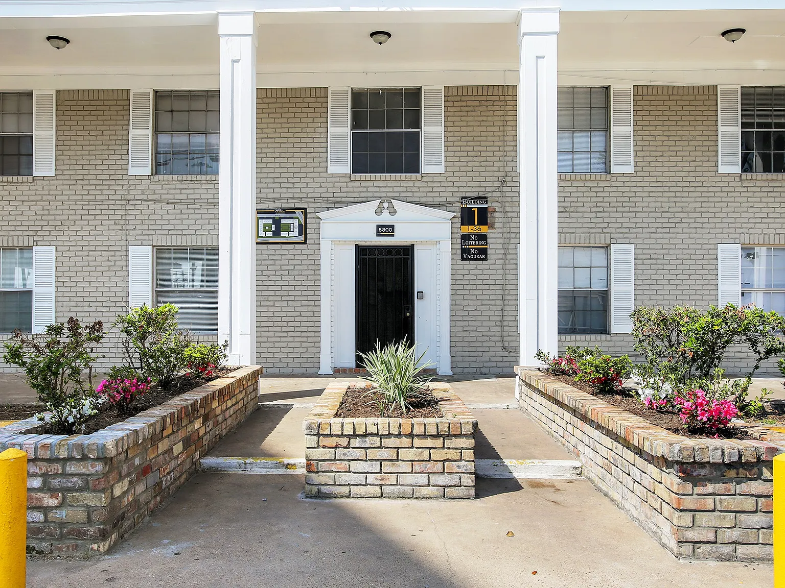 Casa Grande Apartments — Photo 4