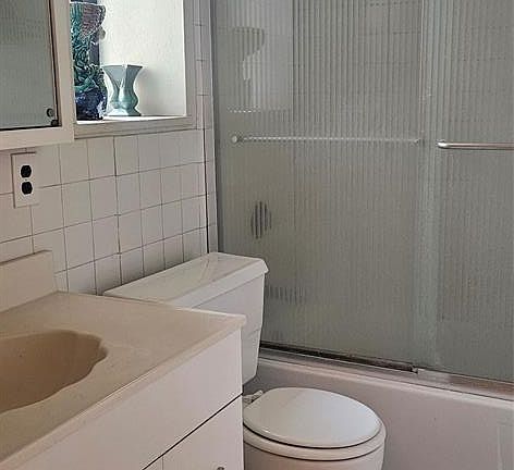 4th image of 235 Prospect Ave APT 5B