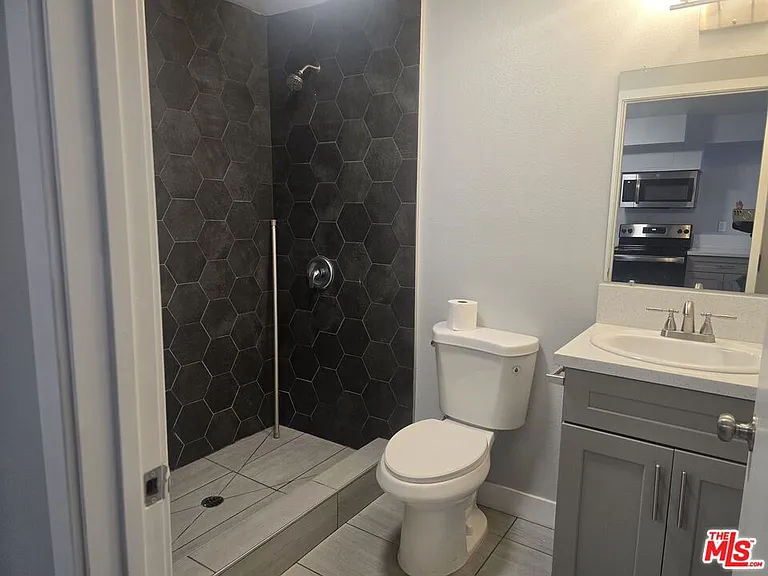 4929 Lynnfield St #17 — Photo 3