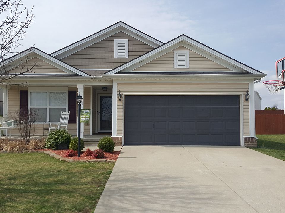 1st image of 921 Cobble Dr