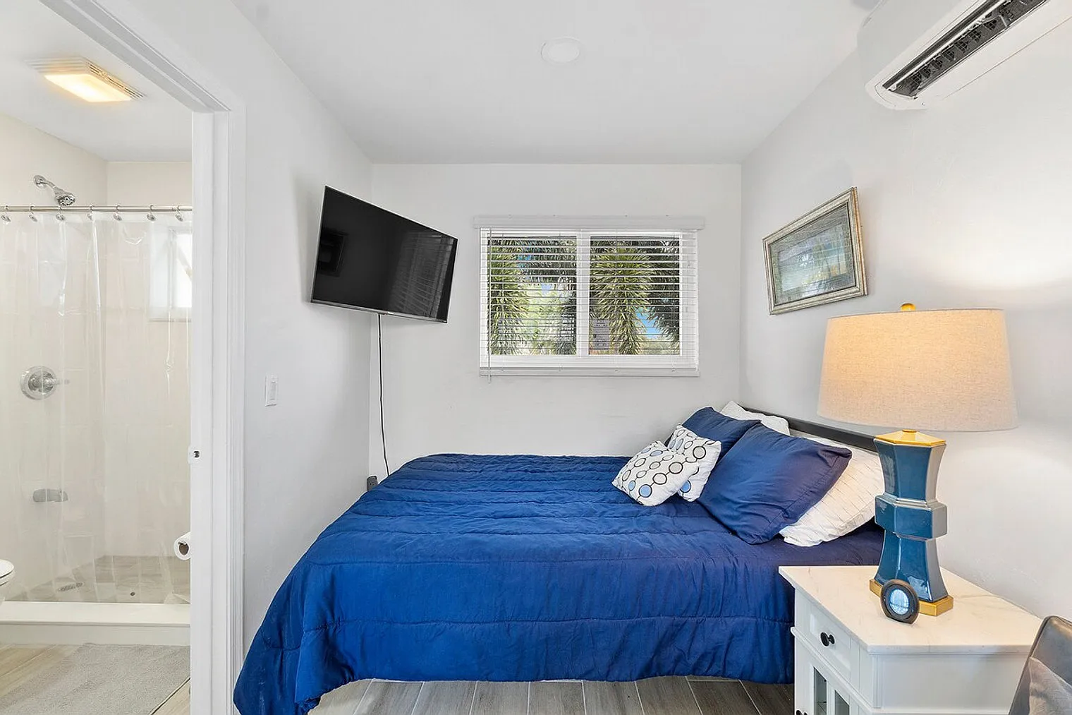 Studio, 1.0 bath, $2,205 — Photo 2