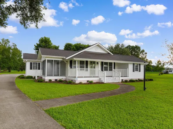 3158 Burroughs Rd., Galivants Ferry, SC 29544