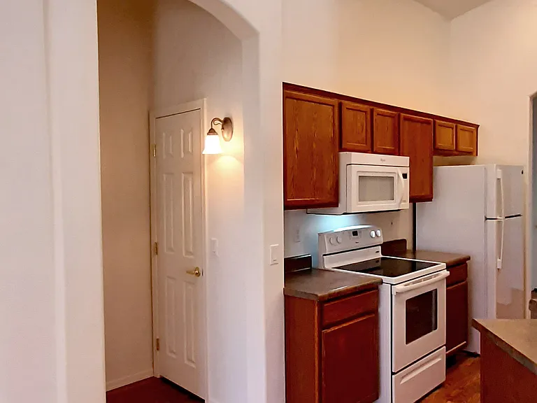 7722 N Winding Trl — Photo 2