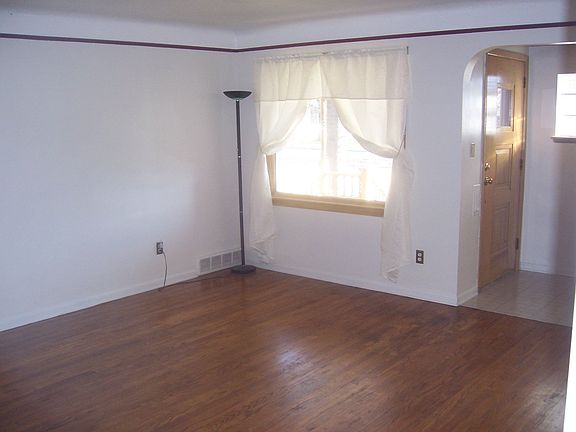 nice hardwood floors through out living area
