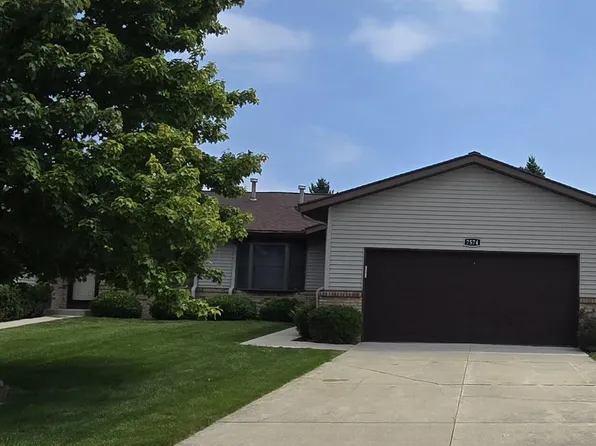 7574 Hardwood St SE, Caledonia, MI 49316