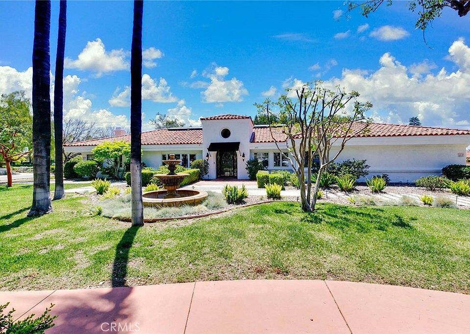 1st image of 1076 Pomello Dr