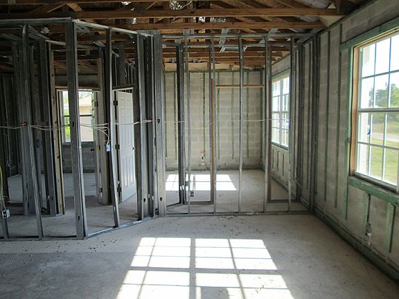 3rd image of 1117 Cassin Ave