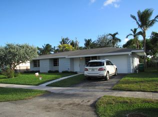 10020 SW 165th Ter, Miami, FL 33157