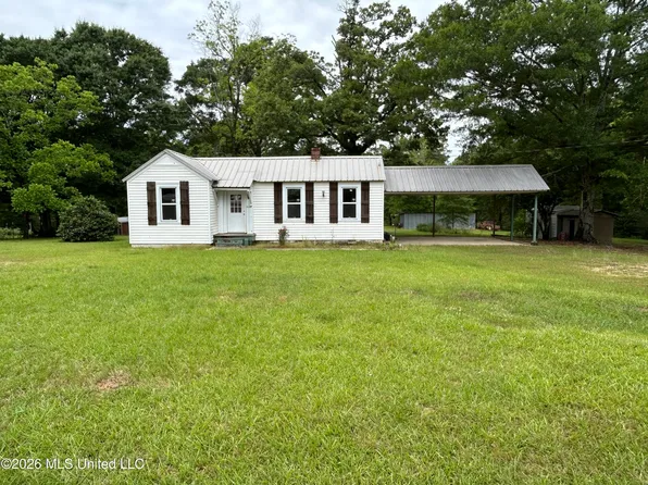 1135 Harrison Dr, McComb, MS 39648