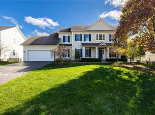 120 Woodgreen Dr, Pittsford, NY 14534