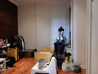 Rented by Aimee Grodanz, LREB