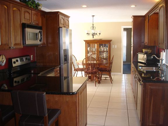 Kitchen & Dining Room