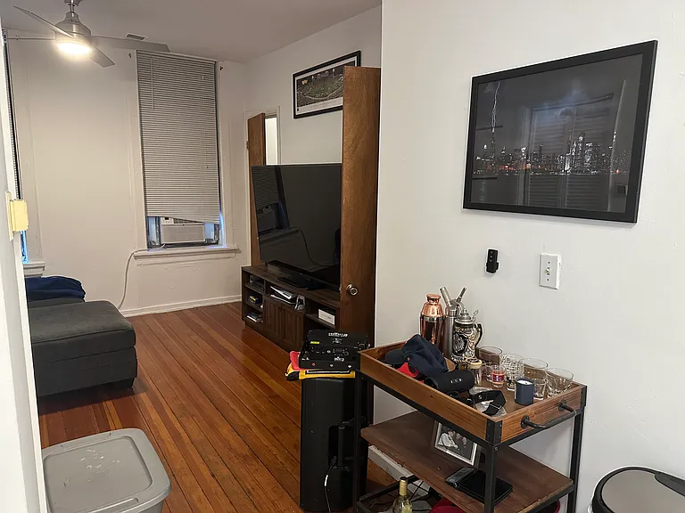 1302 N Cleaver St #1R — Photo 4