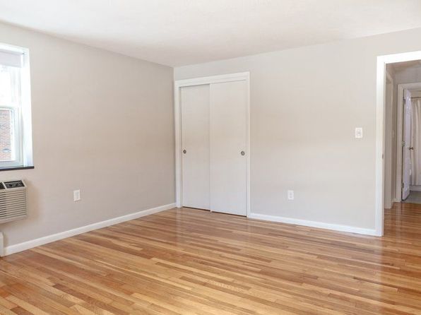 57 Mill St #10
